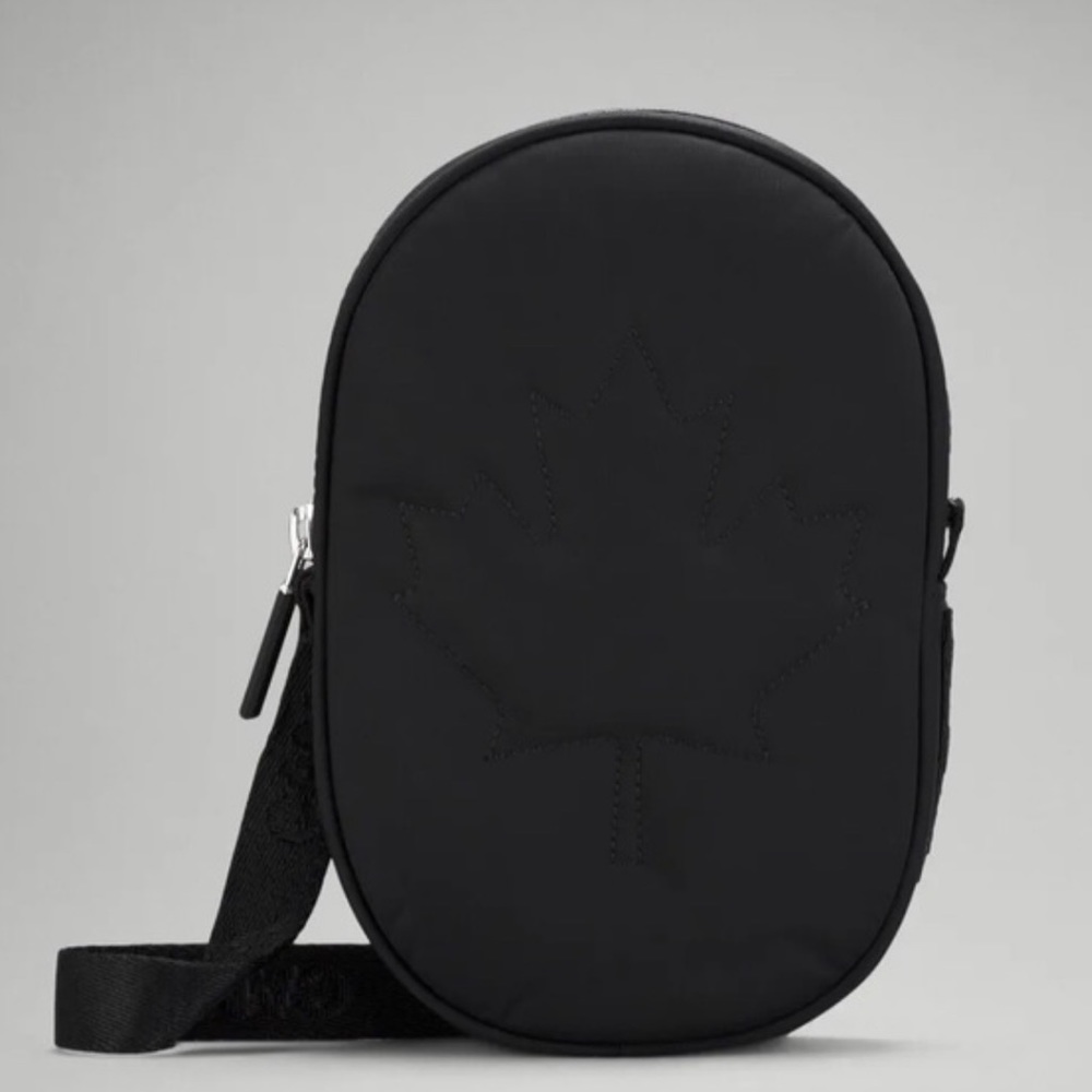 Lululemon | Team Canada 22 Future Legacy Crossbody / Belt Bag Black